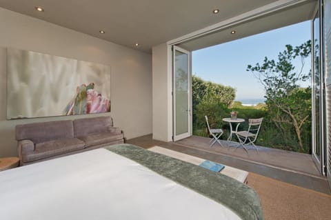 Bed, Day, Garden, View (from property/room), Balcony/Terrace, Seating area, Bedroom, Garden view