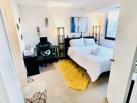 Bed, Photo of the whole room, Bedroom