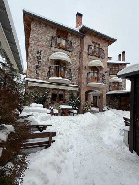 Property building, Day, Winter