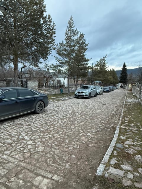 Hotel Ambassador Voskopojë Hotel in North Macedonia