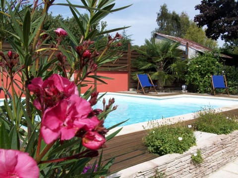 Swimming pool, Swimming pool