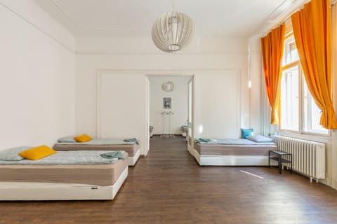 Bed, Bedroom, internet