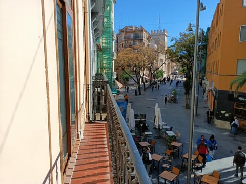 Neighbourhood, City view, Street view, Location, group of guests
