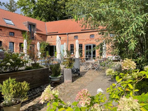 Property building, Balcony/Terrace
