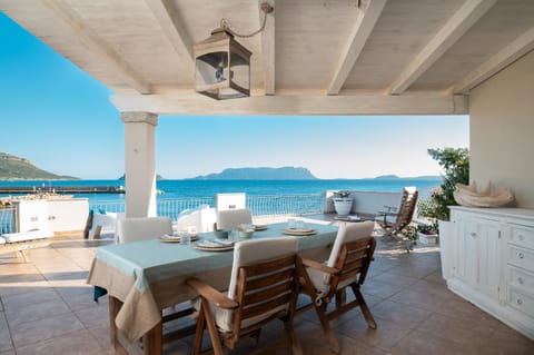 View (from property/room), Dining area, Sea view