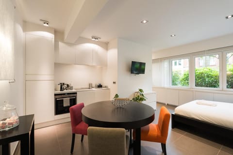Communal lounge/ TV room, Living room
