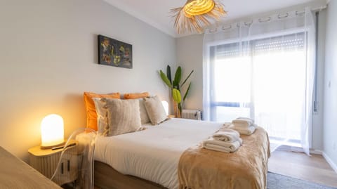 Bed, TV and multimedia, Photo of the whole room, Bedroom, internet, wardrobe