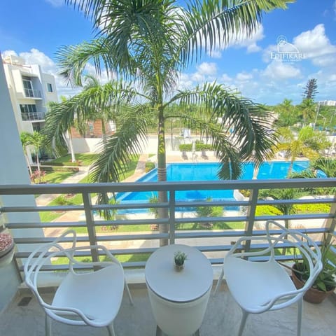 Balcony/Terrace, Pool view