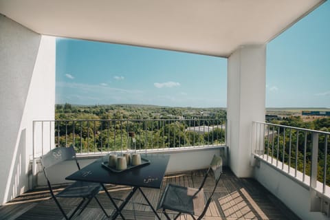 Natural landscape, View (from property/room), Balcony/Terrace