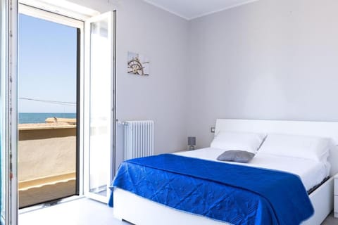 SUNSET BEACH Apartment in Fiumicino