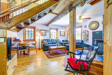 Mountain Chalet Getaway Steps to Crystal River! House in Colorado