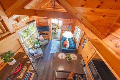 Elise Cabin Forest Retreat 5 Mins To Downtown Cabin in Chattanooga
