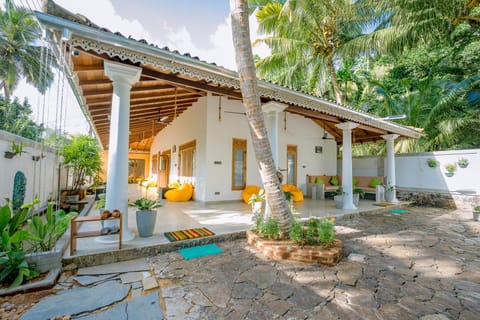 Property building, Patio, Garden, Garden view