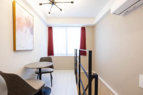 Living room, Seating area, air conditioner