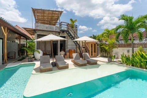 Kano Twin Bed and Breakfast in North Kuta