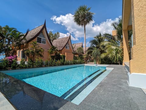 Pool view, Swimming pool