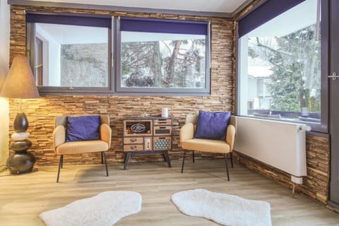 Communal lounge/ TV room, Living room