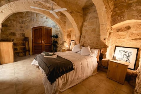 Charming & Stylish Historic Farmhouse with Pool Villa in Malta