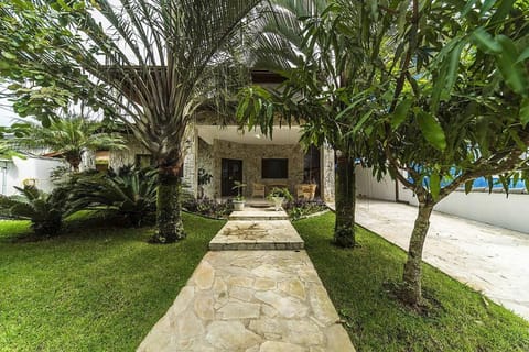 Facade/entrance, Garden view