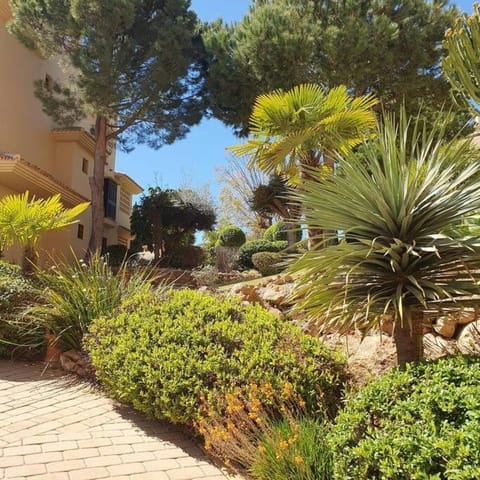 New Alquibla Gardens, Terrace & Pool Apartment in Benalmadena