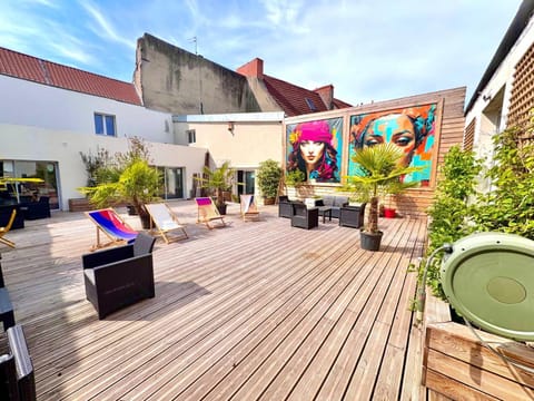 Loft 250 m2 Toit Terrasse Parking Netflix Apartment in Hauts-de-France