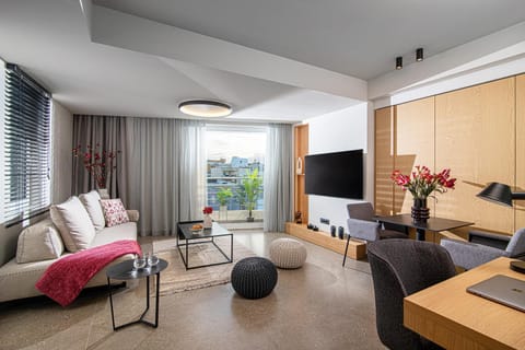 TV and multimedia, Living room, Seating area