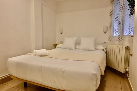 For You Rentals CÓMODO DEPARTAMENTO TEMPORAL DE DOS DOMITORIOS CERCA A PLAZA ELIPTICA MCU149 Apartment in Madrid