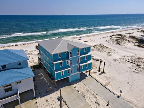 BeachFront 18Bed Pool EasyBreezy House in Alabama
