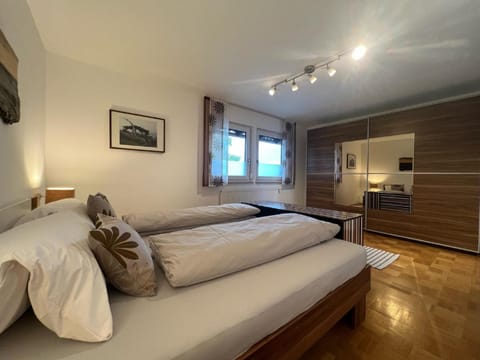 Bed, Bedroom, wardrobe