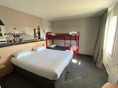 Decorative detail, bunk bed, Family