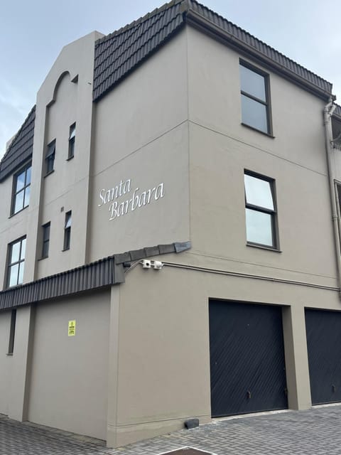 Top Floor Executive apartment Apartment in Cape Town