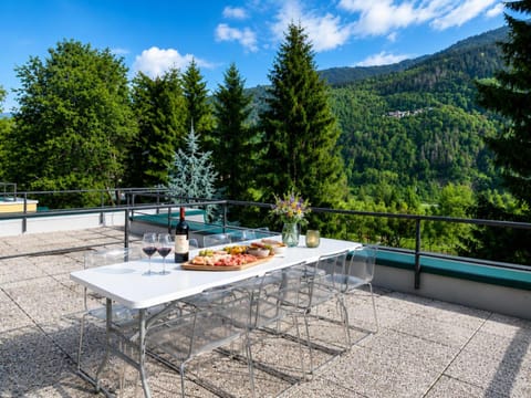 View (from property/room), Balcony/Terrace, Mountain view