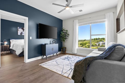 Communal lounge/ TV room, TV and multimedia, Living room