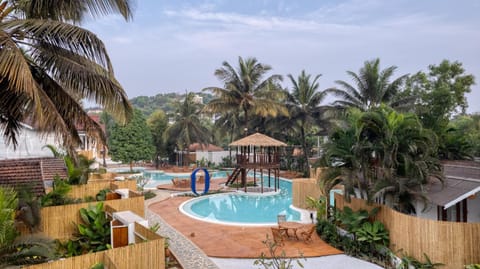 Property building, Swimming pool