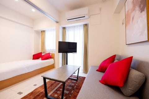 Bed, Living room