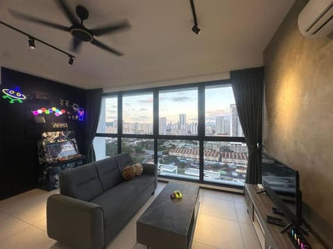 TV and multimedia, Living room, Seating area, Evening entertainment, fireplace
