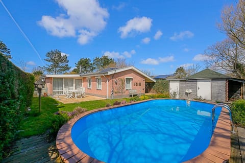 Garden, Swimming pool