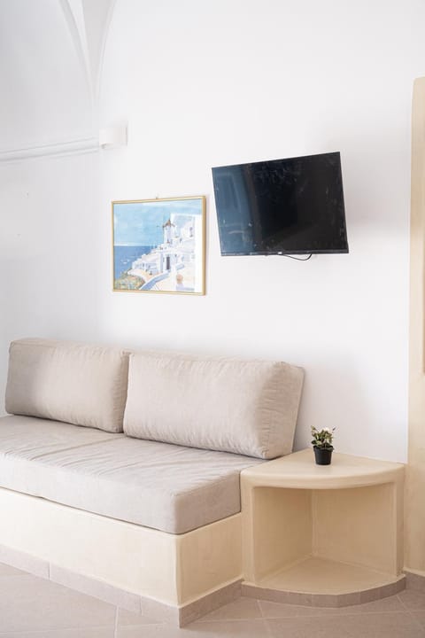 The Beauty of Oia House in Oia