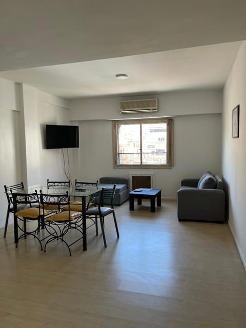 Communal lounge/ TV room, TV and multimedia, Living room, Dining area