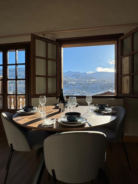 Chalet LE REPAIRE proches des Pistes Apartment in Combloux