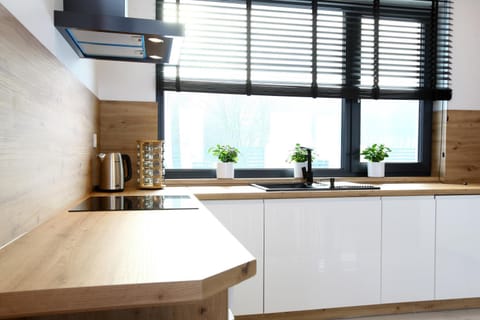 Coffee/tea facilities, Kitchen or kitchenette