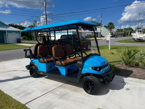 Laguna Peach: 3BA 2BA retreat for 10! Explore nearby beaches & activities House in Laguna Beach