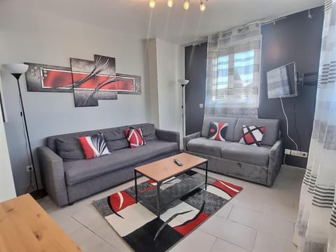 *Au Bord du Canal*Entre Paris et Disneyland Apartment in Chelles