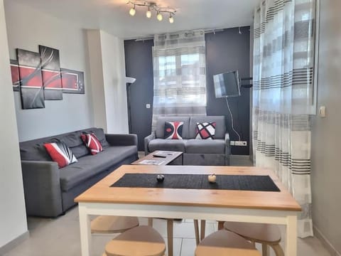 *Au Bord du Canal*Entre Paris et Disneyland Apartment in Chelles