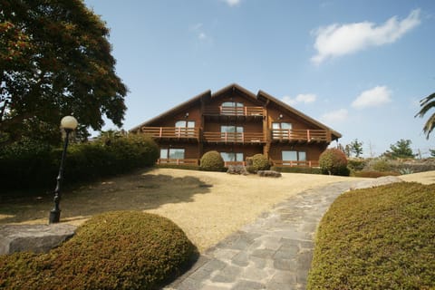 Garden view, Sea view