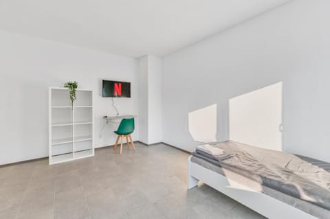 Bed, Photo of the whole room, Bedroom, towels, wardrobe