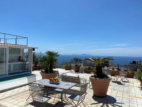 Balcony/Terrace, Dining area, Sea view
