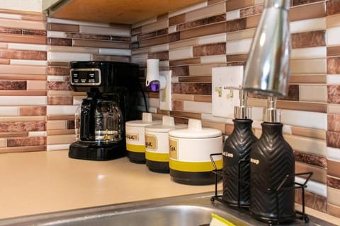 ZRoyal Stay 2BR Near Fort Cavazos - Ideal for TDY, Travel Nurses, Contractors & Extended Stays Apartment in Killeen