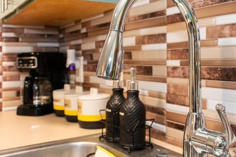 ZRoyal Stay 2BR Near Fort Cavazos - Ideal for TDY, Travel Nurses, Contractors & Extended Stays Apartment in Killeen