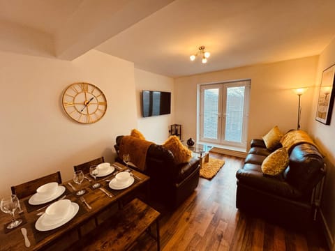 Spanish City View 2, Luxury Sea Front Apartment Free Onsite Parking Apartment in Whitley Bay